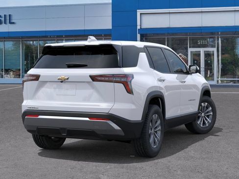 New 2026 Chevrolet Equinox LT FWD image 4