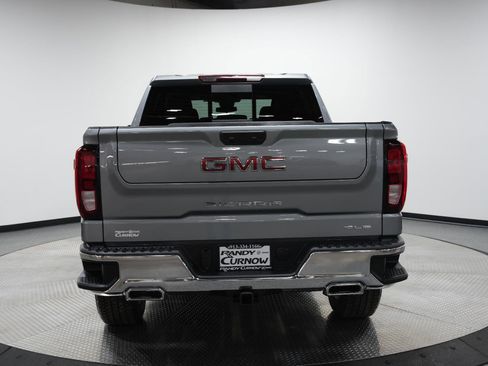 New 2026 GMC Sierra 1500 SLE image 7