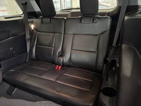 Used 2023 Ford Explorer XLT w/ Equipment Group 202A AWD/4WD image 16