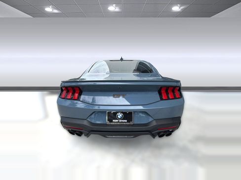 Used 2025 Ford Mustang GT Premium RWD image 9