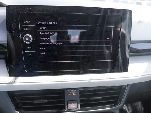 Used 2025 Volkswagen Taos S image 21