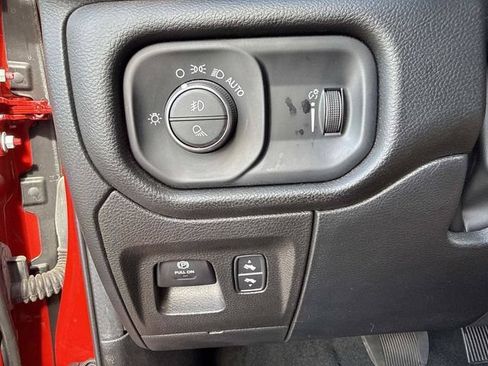 Used 2023 RAM 1500 Big Horn RWD image 29