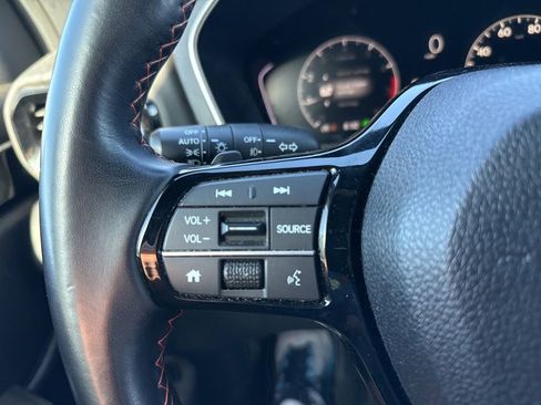 Used 2025 Honda Pilot Sport image 18