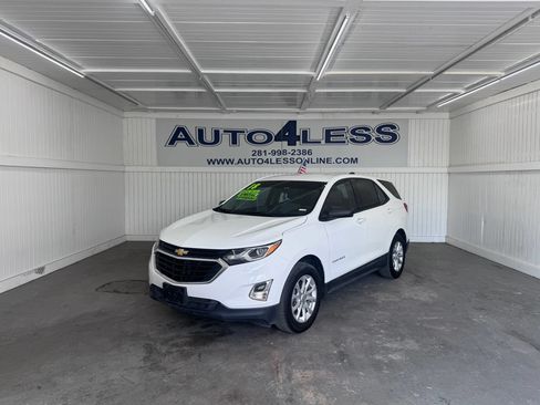 Used 2018 Chevrolet Equinox LS FWD image 1