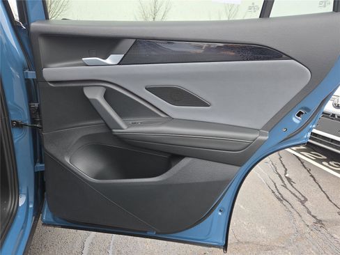 New 2026 Volkswagen Tiguan SE R-Line image 30