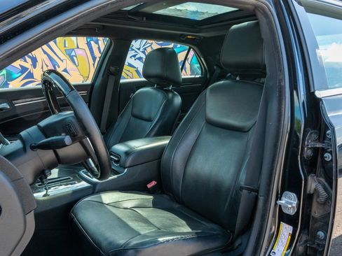 Used 2012 Chrysler 300 C RWD image 19