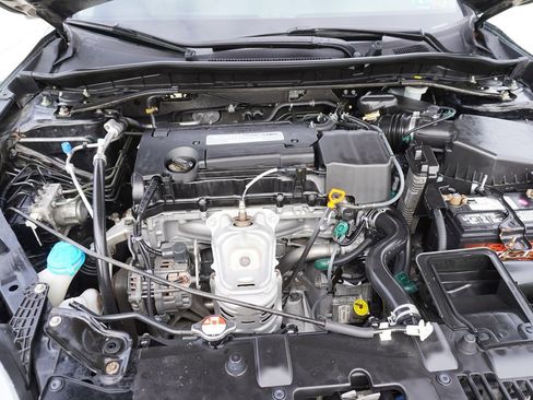 Used 2015 Honda Accord EX-L image 6