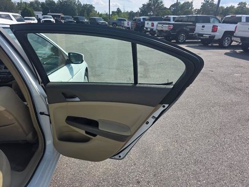 Used 2009 Honda Accord LX image 12