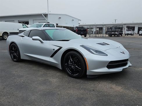 Used 2017 Chevrolet Corvette Stingray Coupe w/ Carbon Flash Badge Package image 8