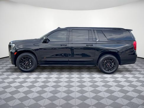 Certified 2023 GMC Yukon XL SLT AWD/4WD image 2