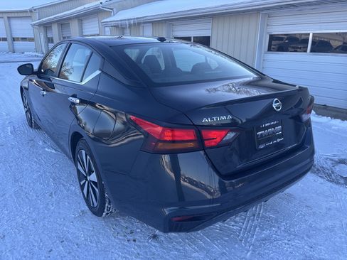 Used 2022 Nissan Altima 2.5 SV image 7
