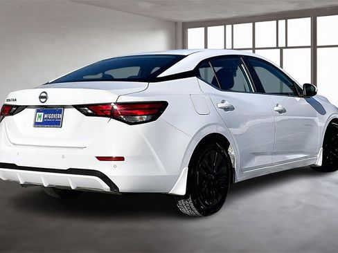 Used 2021 Nissan Sentra S image 6