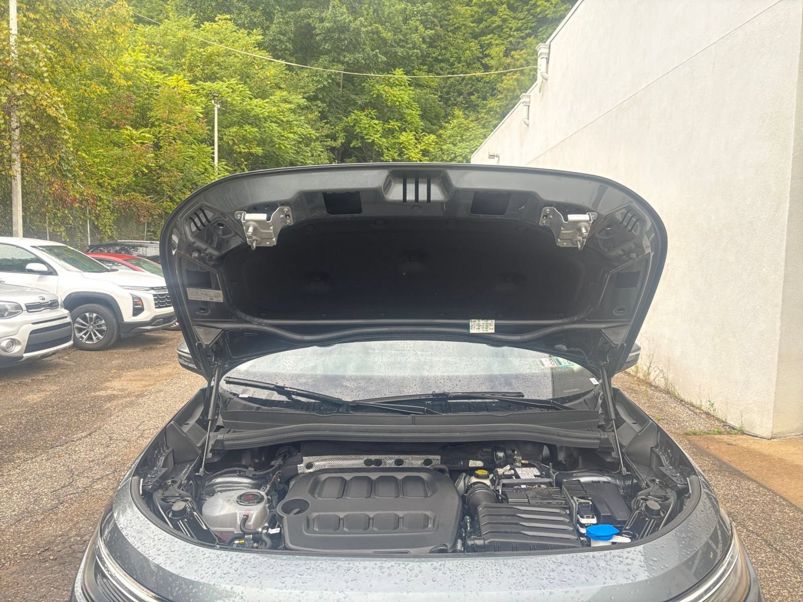 Used 2026 Volkswagen Tiguan SE FWD image 34