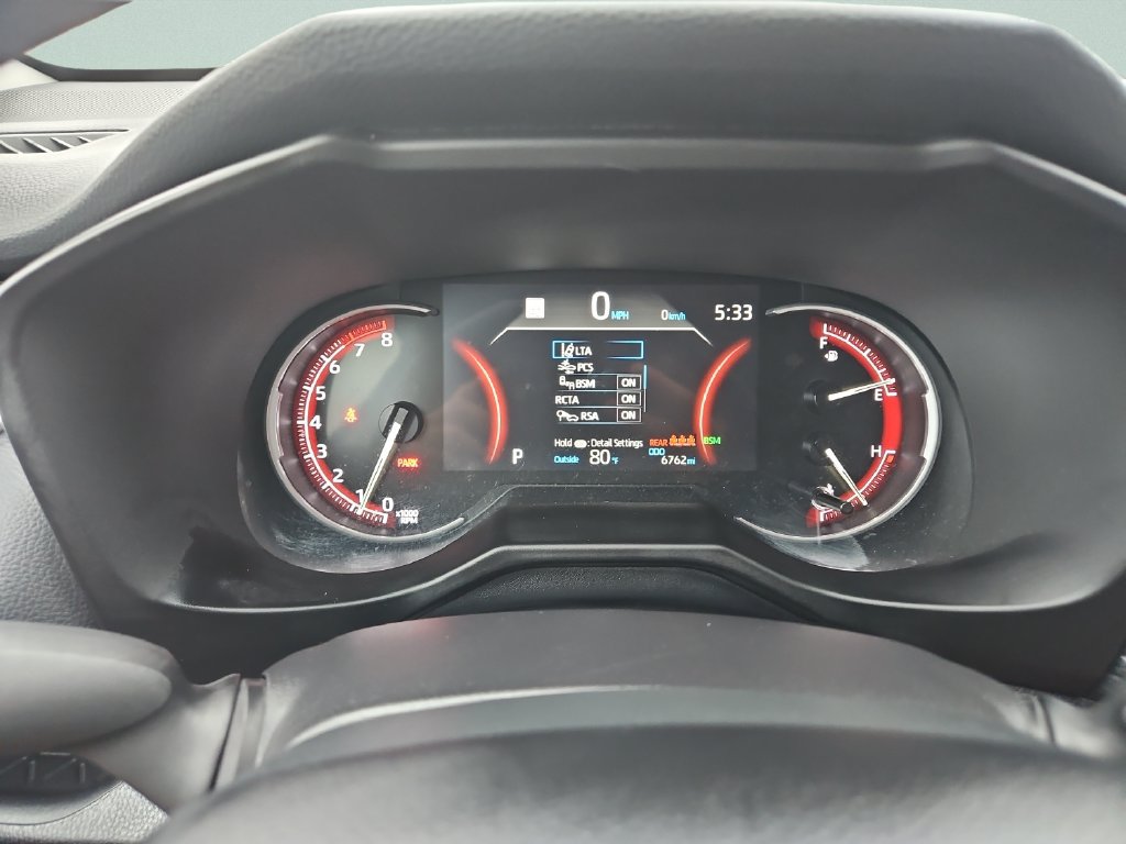 Used 2025 Toyota RAV4 XLE FWD image 22