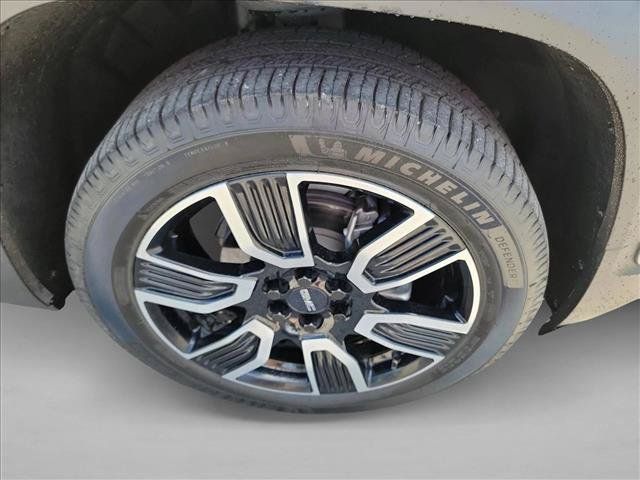 Used 2021 GMC Acadia SLT w/ Elevation Edition FWD image 10