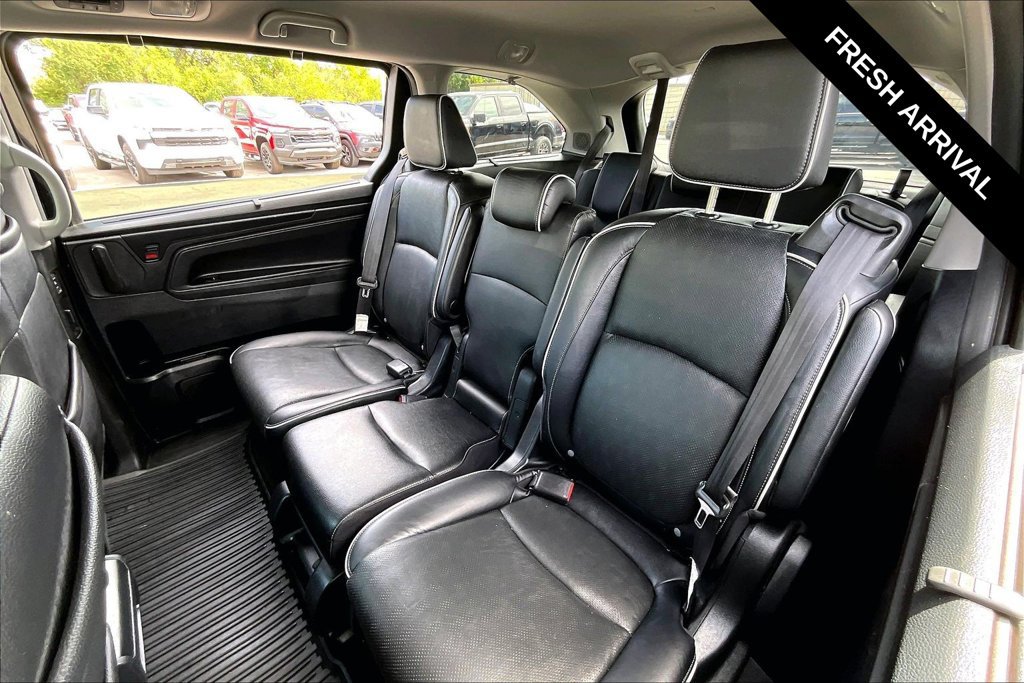 Used 2023 Honda Odyssey Elite image 6