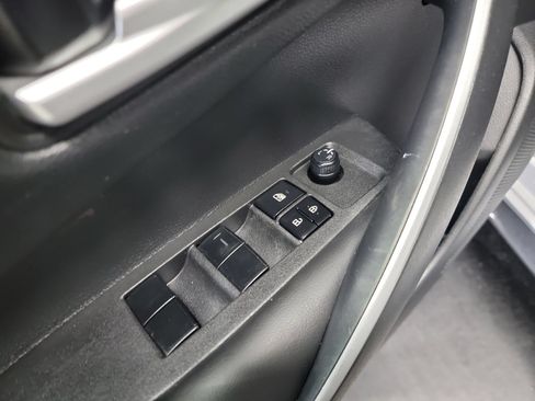 Used 2021 Toyota Corolla SE FWD image 14