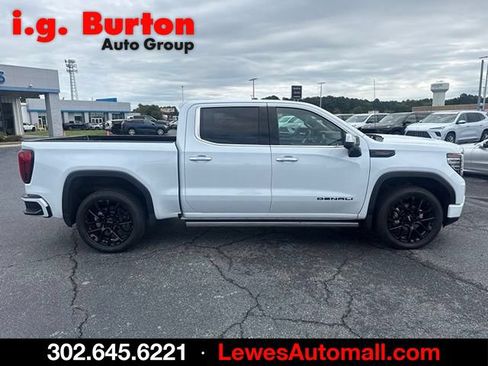 Used 2026 GMC Sierra 1500 Denali w/ LPO, Black Badging Package AWD/4WD image 2