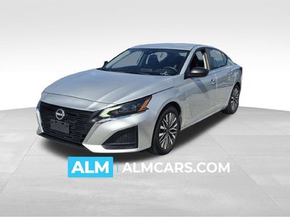 Used 2024 Nissan Altima 2.5 SV
