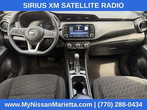 Used 2023 Nissan Kicks SV image 4