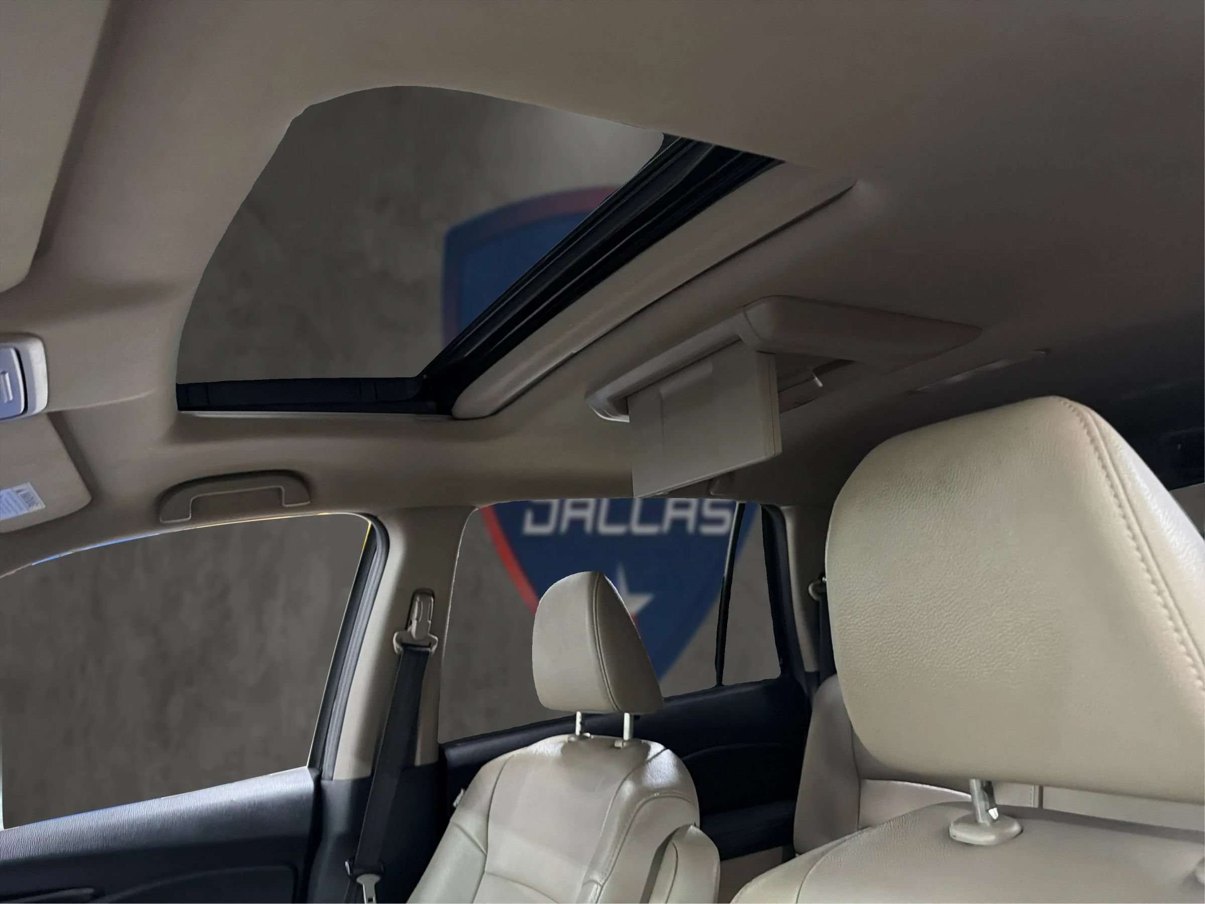 Used 2017 Honda Pilot Touring image 38