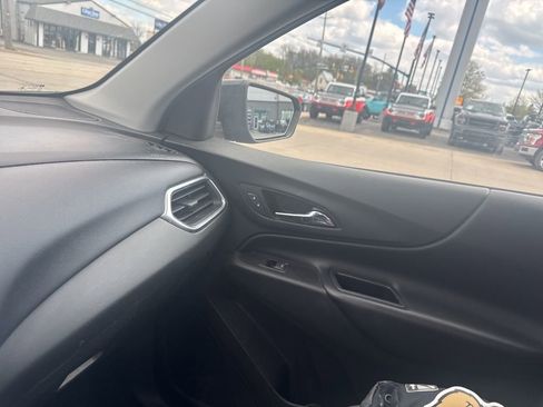 Used 2019 Chevrolet Equinox LT AWD/4WD image 15