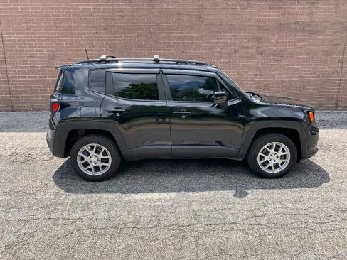 Used 2021 Jeep Renegade Latitude AWD/4WD image 6