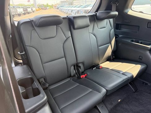 Used 2025 Kia Telluride EX X-Line AWD/4WD image 24
