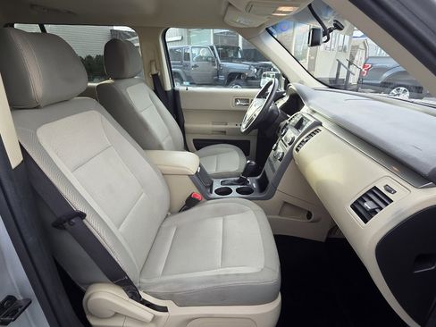 Used 2015 Ford Flex SE image 14