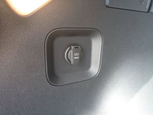 Used 2023 Kia Sportage LX image 34