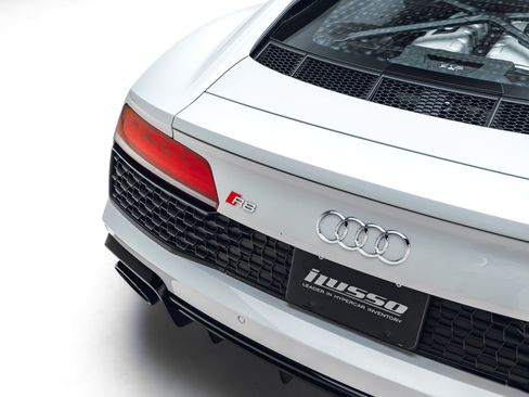 Used 2023 Audi R8 V10 performance RWD image 24
