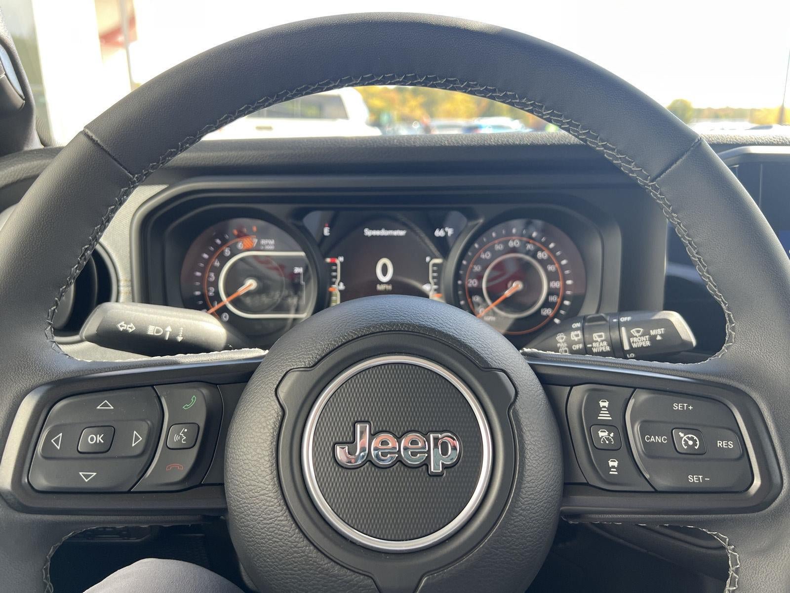Used 2025 Jeep Wrangler Unlimited Sport AWD/4WD image 26
