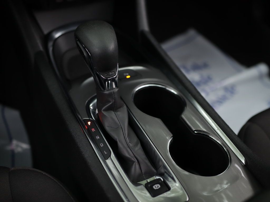 Used 2024 Chevrolet Malibu LT FWD image 17