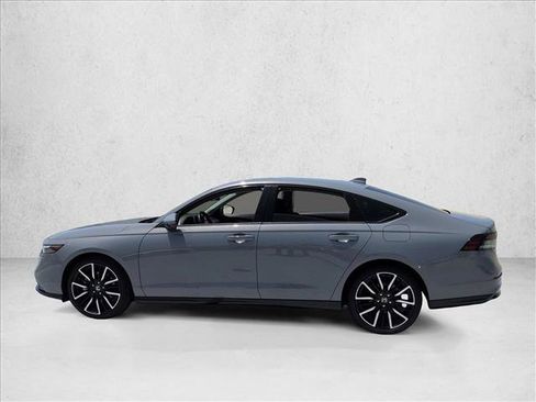 Used 2023 Honda Accord Touring image 8