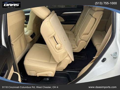Used 2019 Toyota Highlander XLE image 25