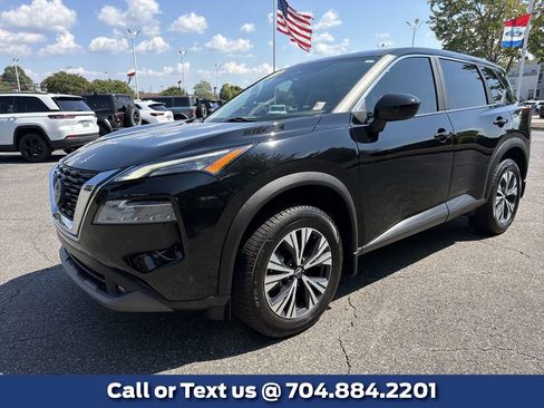 Used 2023 Nissan Rogue SV FWD image 1