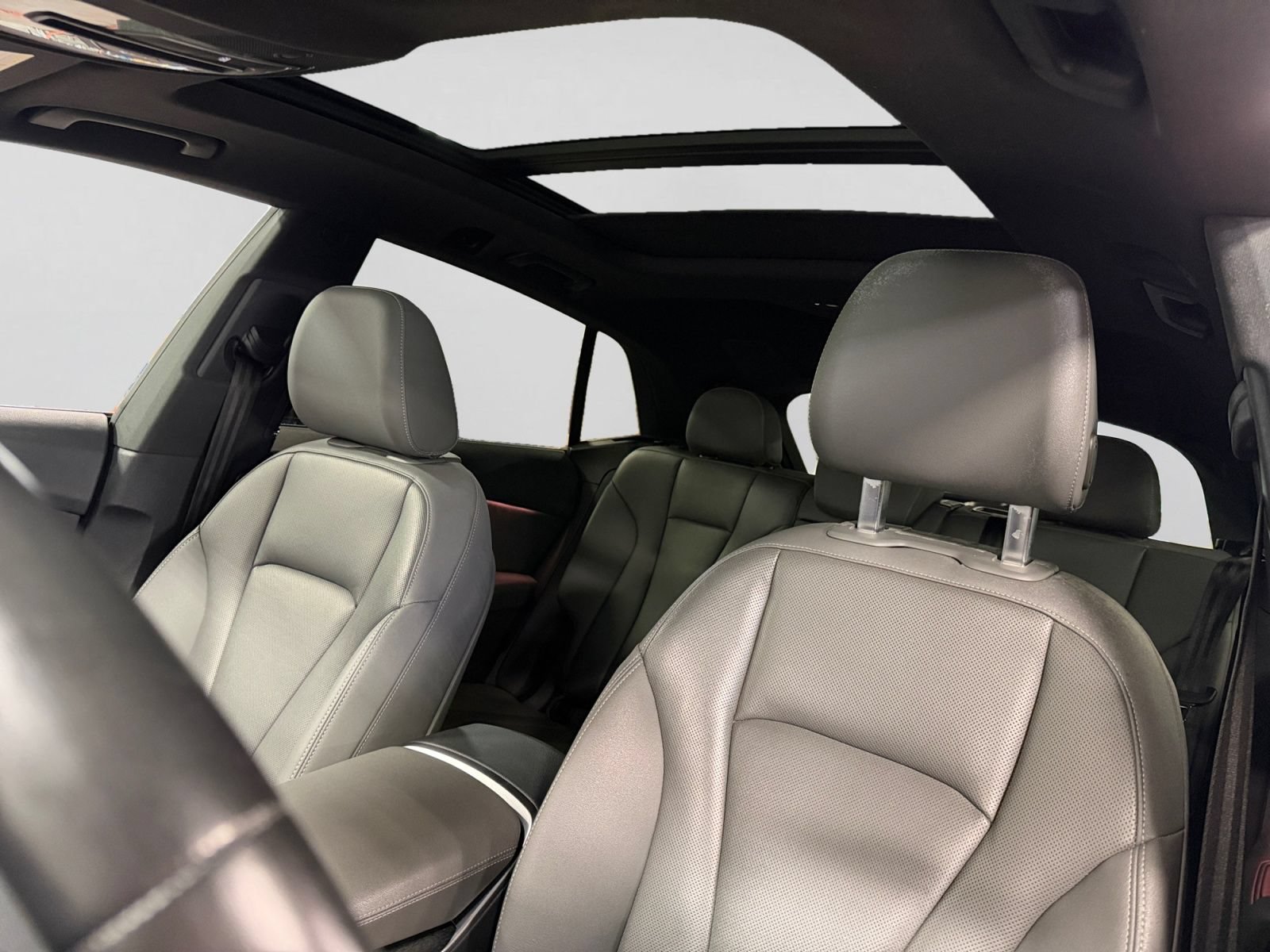 Used 2019 Audi Q8 Premium Plus w/ Premium Plus AWD/4WD image 37