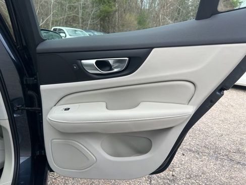 Certified 2024 Volvo S60 B5 Plus AWD/4WD image 19