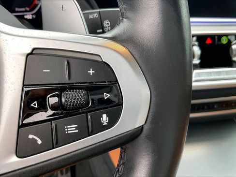 Used 2022 BMW X5 sDrive40i w/ M Sport Package RWD image 15