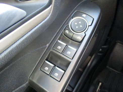 Used 2022 Ford Escape SEL image 38