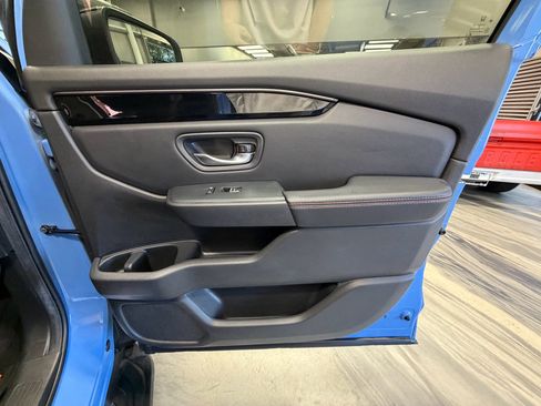 Used 2024 Honda Pilot TrailSport image 43