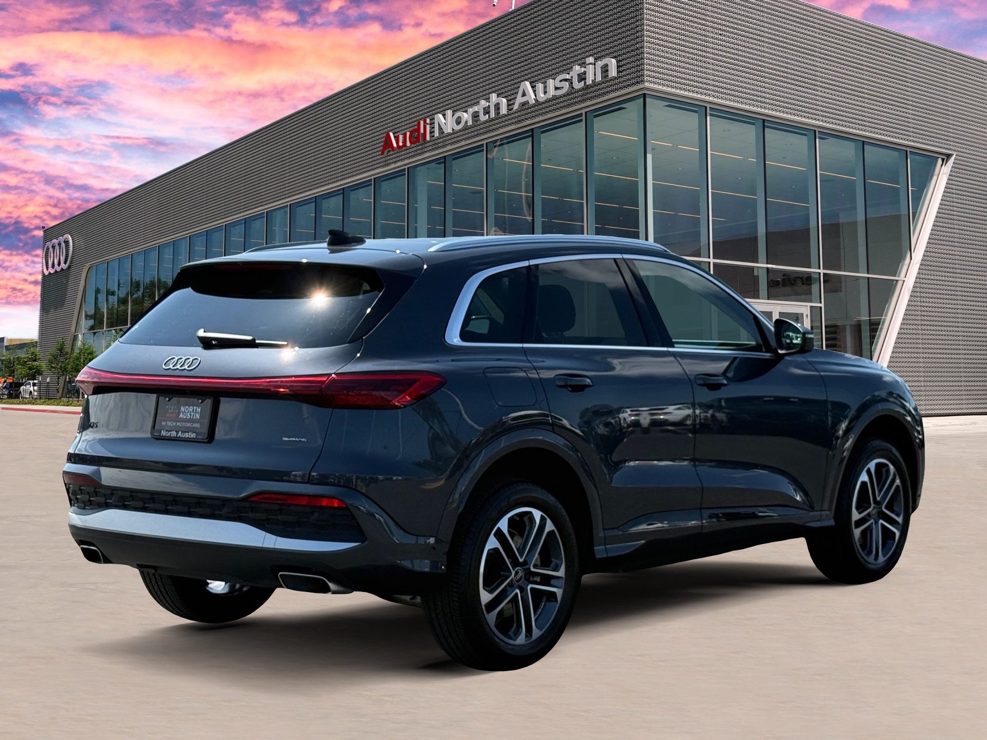 Certified 2025 Audi Q5 Premium w/ Premium Plus AWD/4WD image 9