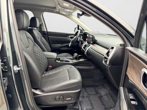 Used 2023 Kia Sorento SX Prestige AWD/4WD image 9