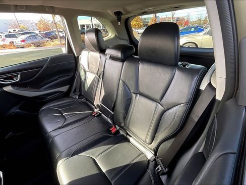 Certified 2022 Subaru Forester Limited image 27