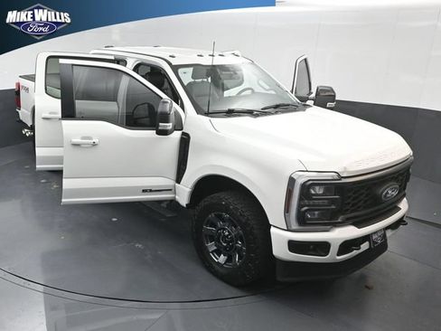 Certified 2024 Ford F250 Lariat w/ Sport Appearance Package AWD/4WD image 25