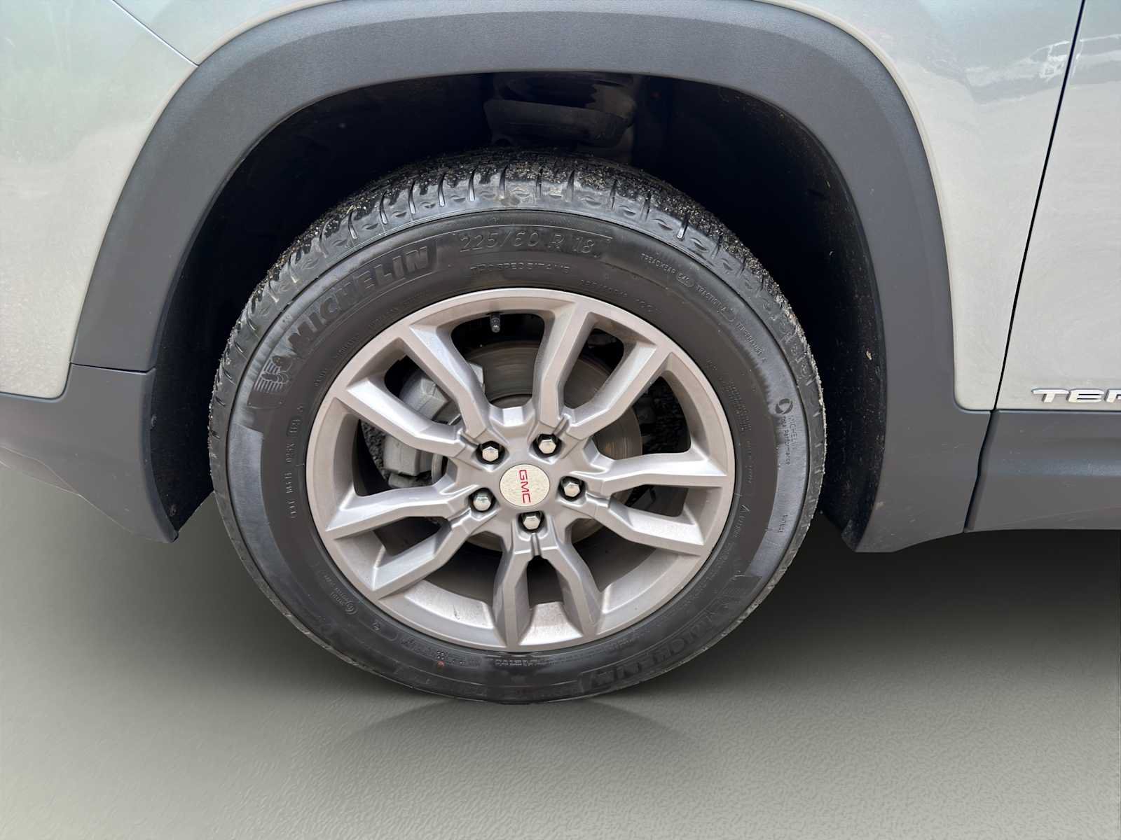 Used 2024 GMC Terrain SLT AWD/4WD image 24