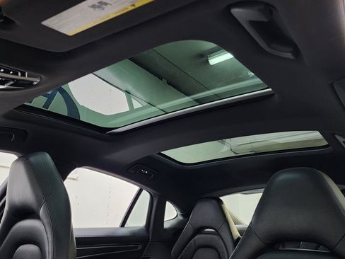 Used 2018 Porsche Panamera 4S AWD/4WD image 25