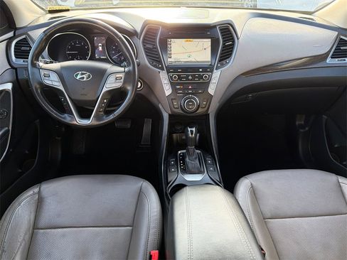 Used 2017 Hyundai Santa Fe Sport image 23