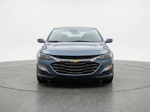 Used 2024 Chevrolet Malibu LT image 2