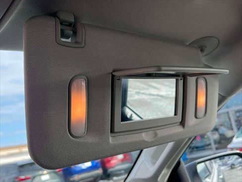 Used 2022 GMC Canyon Denali image 30